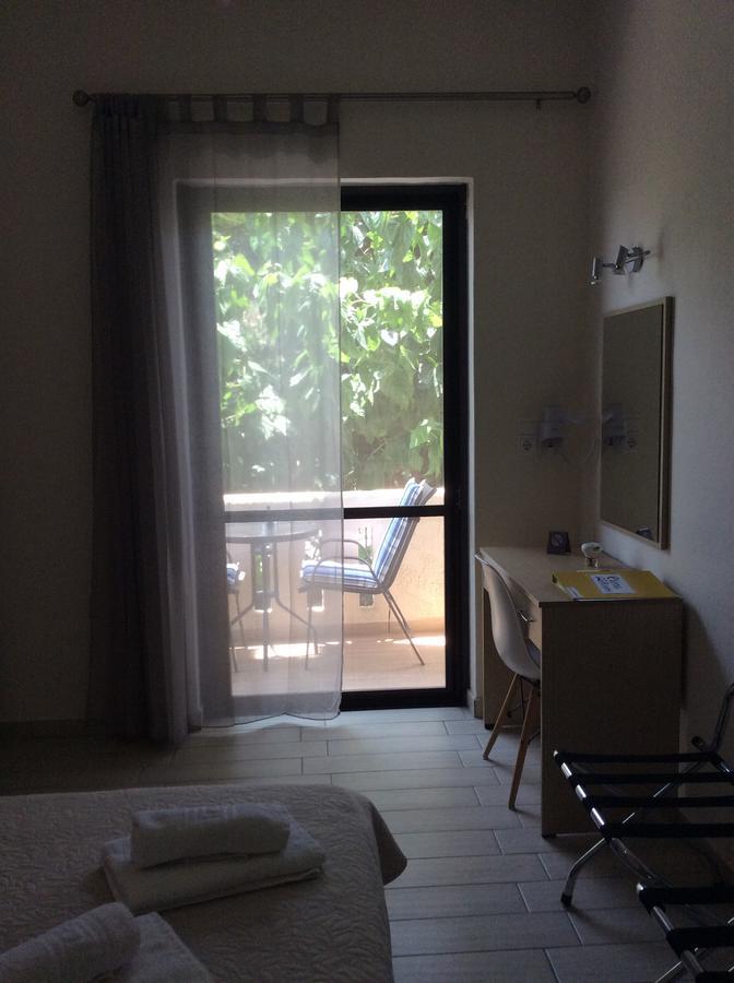 Elena Rooms Плакиас Екстериор снимка