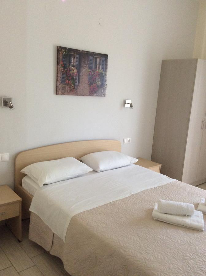 Elena Rooms Плакиас Екстериор снимка