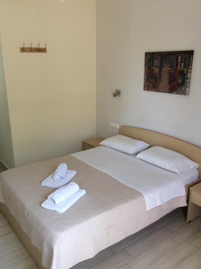Elena Rooms Плакиас Екстериор снимка