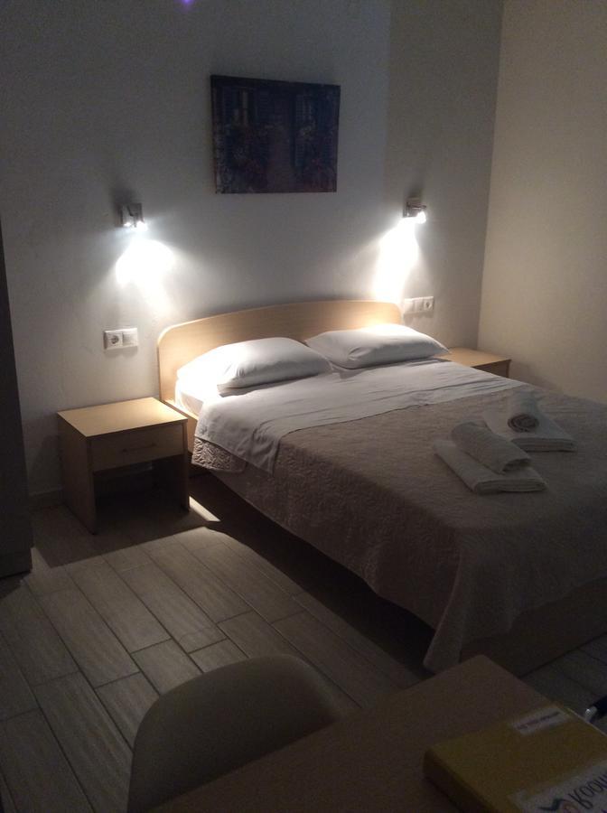 Elena Rooms Плакиас Екстериор снимка